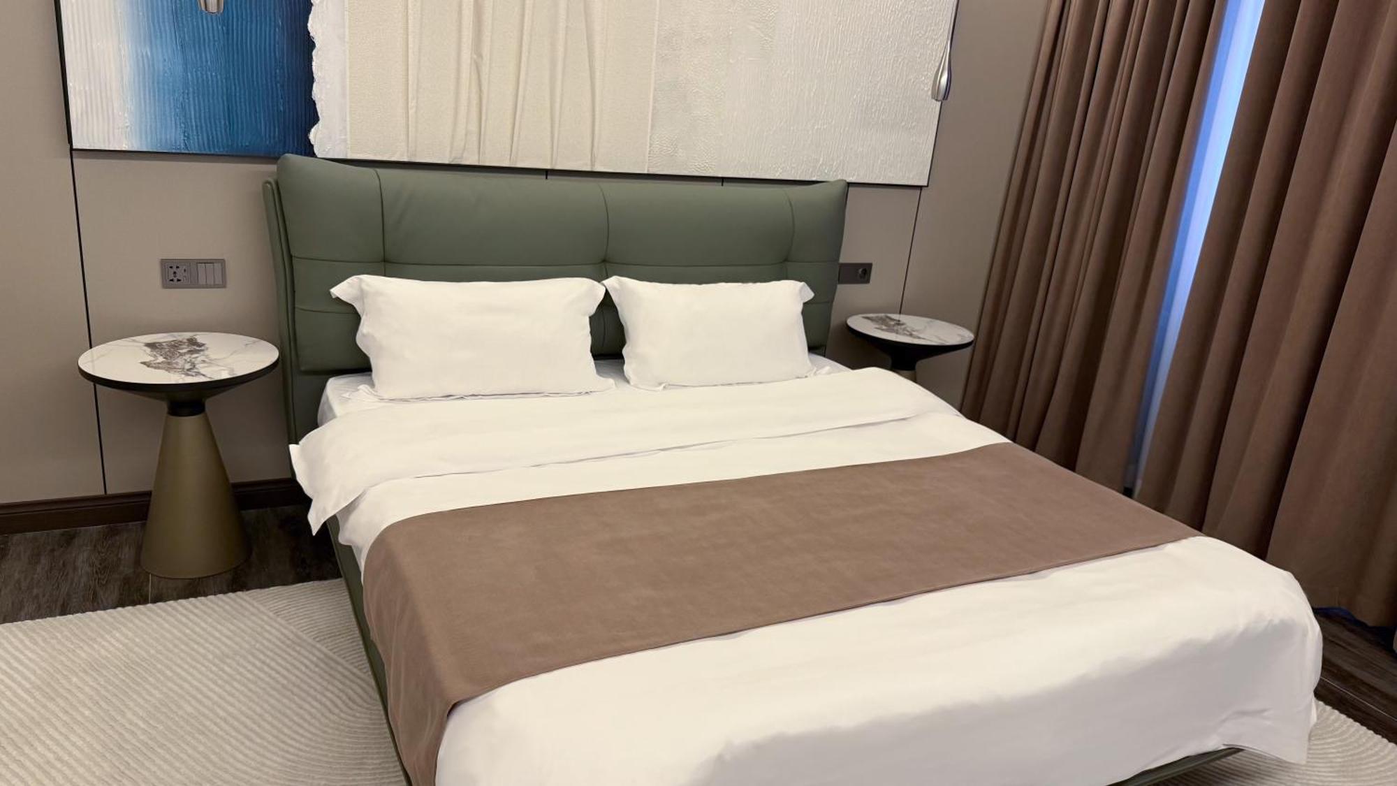 Hl 309 Hotel Tasjkent Exteriör bild